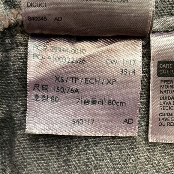 Levi’s Jeans 90s Boyfriend Trucker Denim Jacket in Washed Black - Picture 7 of 7